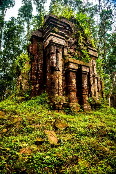 Mein Sohn, alte hinduistische Muster — Stockfoto