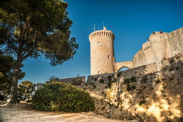 Fortaleza do Castelo de Bellver em Palma-de-Maiorca — Fotografia de Stock