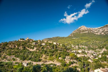 Küçük dağ köyü Deia Mallorca, Spa güzel görünümü