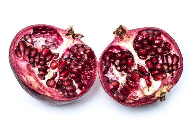 Beyaz arkaplanda nar