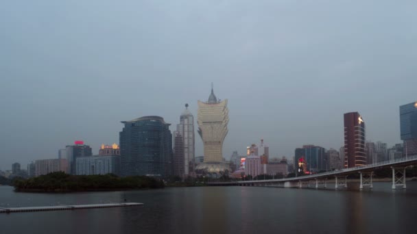 Zeitraffer der Skyline der Stadt Macau am See Nam van — Stockvideo