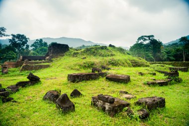 Benim oğlum, antik Hindu tamples