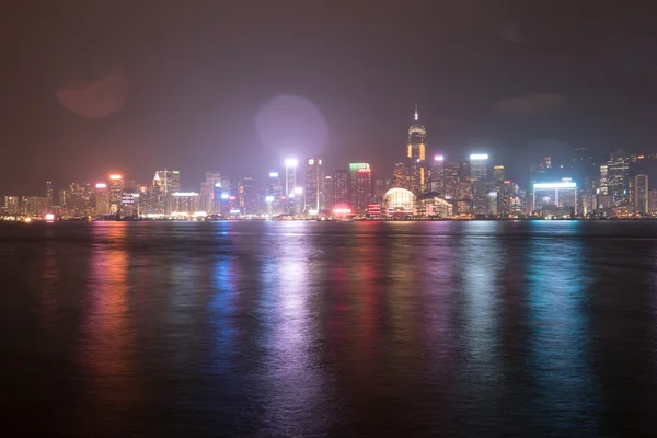 Hong Kong Island with scyscrapes illuminated by night — Stock Photo, Image