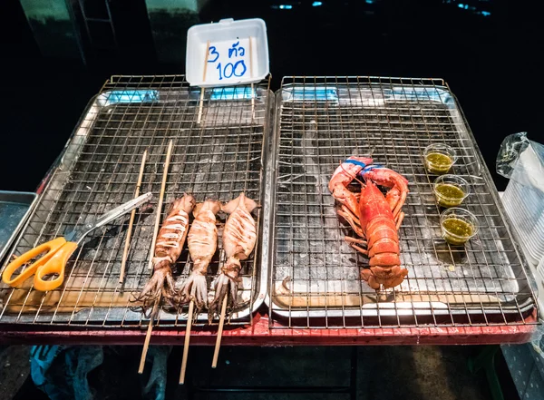 Mercado de pescado cerca de Bangkok, en Tailandia —  Fotos de Stock