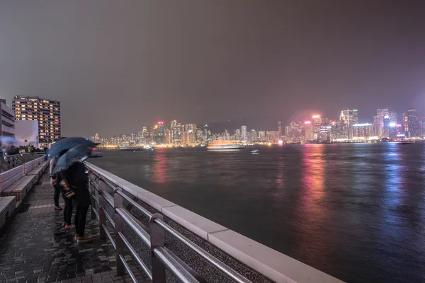 Hong Kong Island z scyscrapes oświetlony nocą — Zdjęcie stockowe