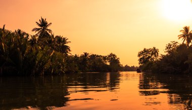 Sunset beach Resort tropikal.