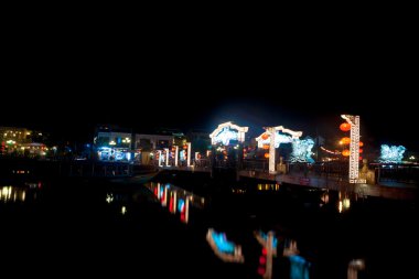 Gece görünümü Hoi An, Vietnam.