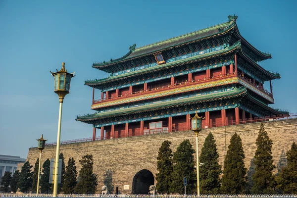 Peking, Kina vid Zhengyangmen Gatehouse på Himmelska fridens torg — Stockfoto