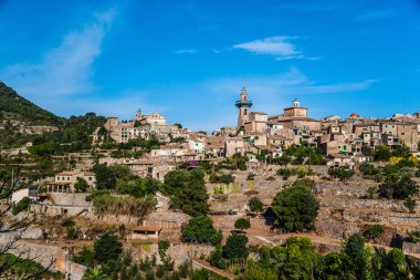Küçük kasaba Valldemossa güzel görünümü
