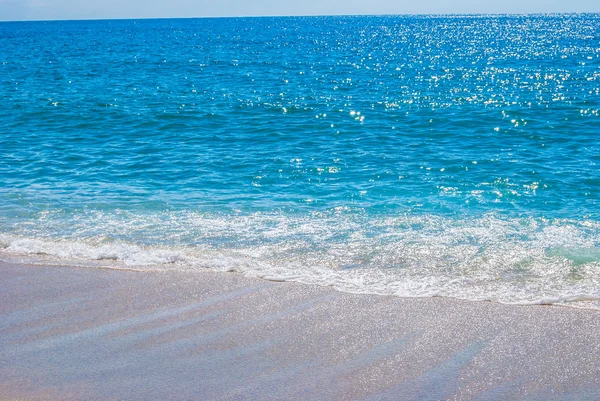 Playa de arena y mar — Foto de Stock