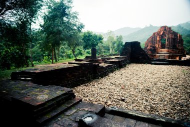 Benim oğlum, antik Hindu tamples