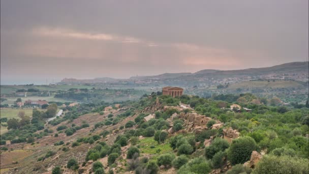 Zonsondergang timelapse van de vallei van de tempels in Agrigento op Sicilië — Stockvideo