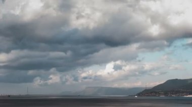 Sicilya'daki Messina bağlantı noktası Timelapse