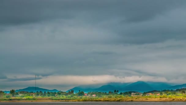 Chiangsaen, 태국에서 치안 그 라이 — 비디오