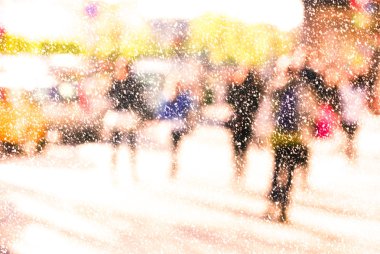 Kışın şehir commuters