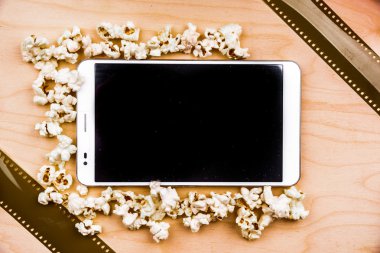Tablet PC'de öznitelikleri sinema ile ahşap.