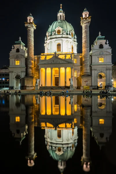 Karlskirche vagy Szent Charless templom — Stock Fotó