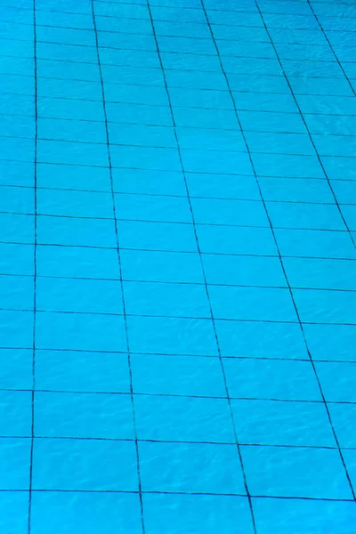 Bazén v tropické resort — Stock fotografie