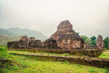 Benim oğlum, antik Hindu tamples