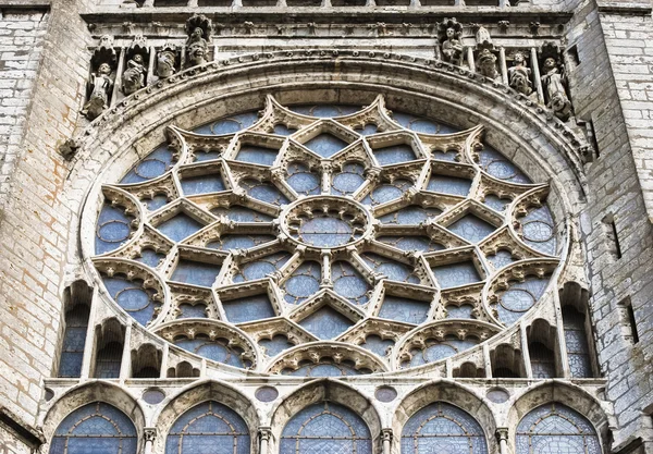 Rose okno katedrála v chartres, Francie — Stock fotografie