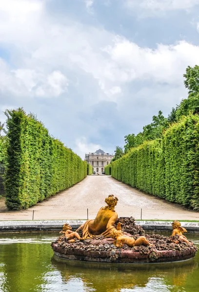 Flora  fountain in Versailles Palace garden, France — Stock Photo, Image