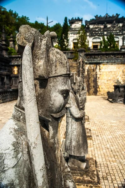 Grab des khai dinh Kaisers im Farbton, Vietnam. — Stockfoto