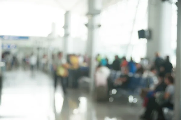 Wazig foto van een luchthaven terminal. — Stockfoto