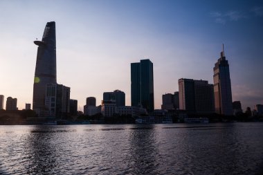 Ho Chi Minh Panoraması Saygon Nehri üzerinde görüntülendi