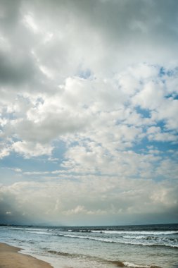 Da Nang şehir beach civarındaki dalgalar deniz