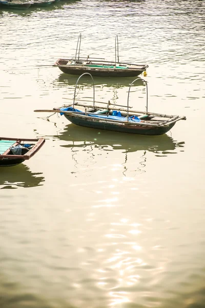 Barcos em Ha Long Bay — Fotografia de Stock