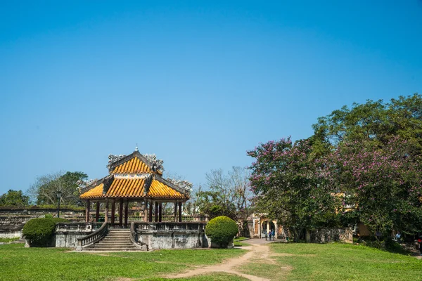 Pavillon im Park der Zitadelle im Farbton — Stockfoto