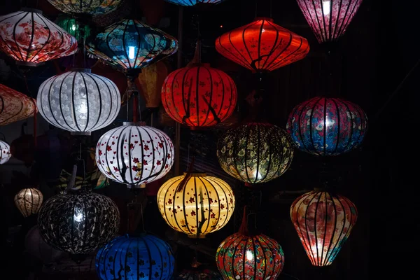 Нічні ліхтарі в старому місті Гой — стокове фото