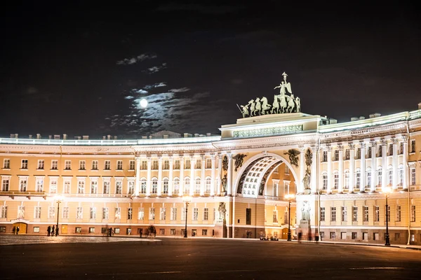 Palácové náměstí v Petrohradě, Rusko. — Stock fotografie