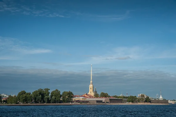 Peter and Paul Fortress  in Saint-Petersburg — Stock Photo, Image