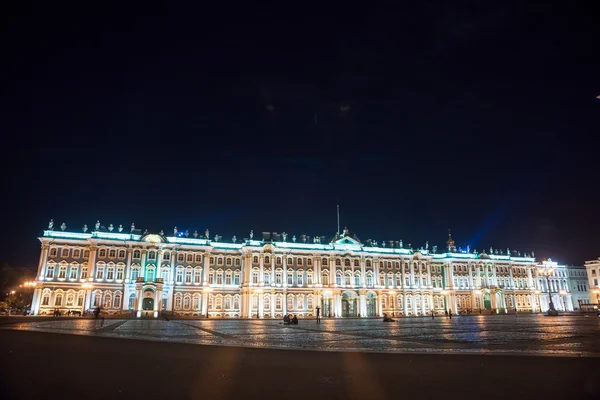 Дворцовая площадь в Санкт-Петербурге. — стоковое фото