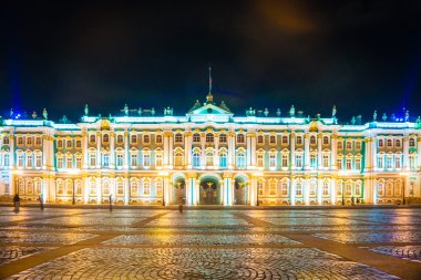 Saint Petersburg, Rusya 'daki Saray Meydanı.