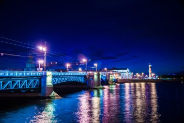 Saint-Petersburg, Rusya'nın güzel gece görünümü