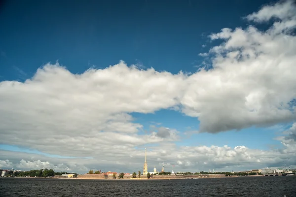 Peter and Paul Fortress  in Saint-Petersburg — Stock Photo, Image