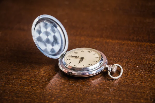 Relógio de bolso. artefacto vintage — Fotografia de Stock