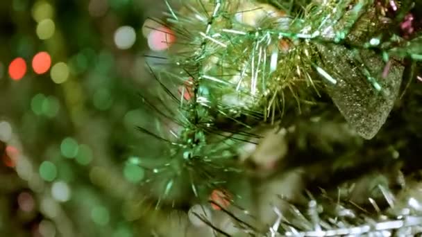 Decorazione natalizia vintage sull'albero — Video Stock