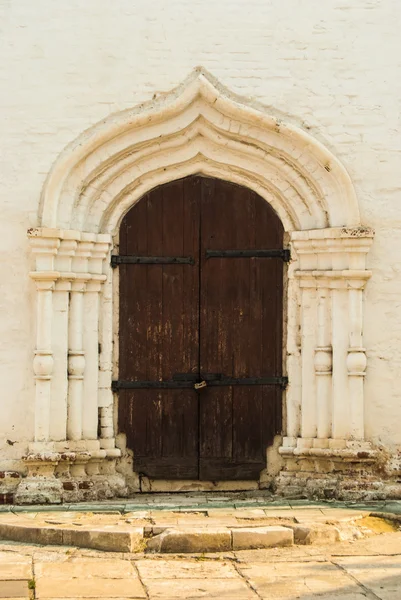 Vecchia porta in legno — Foto Stock