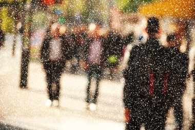 Kışın şehir commuters