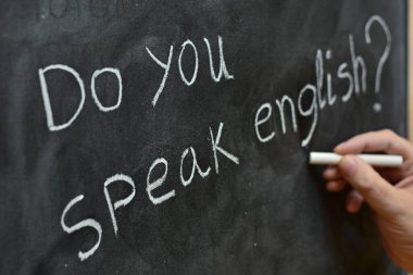 El yazısı, İngilizce biliyor musun, tahtada?