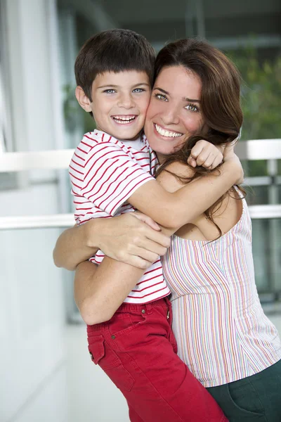 Mãe e filho — Fotografia de Stock