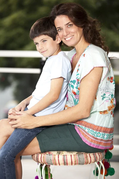 Madre e hijo — Foto de Stock