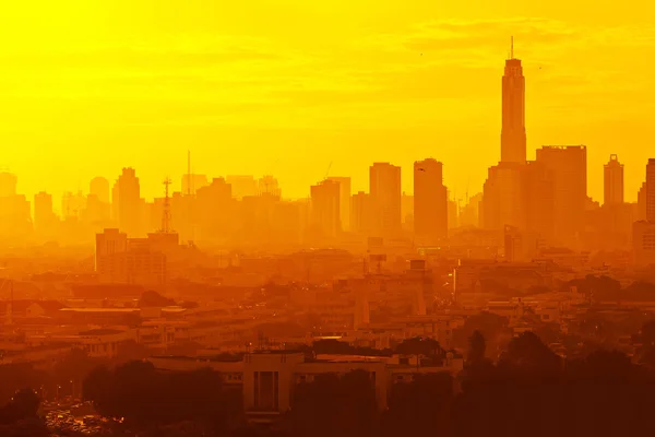 Güneş doğarken şehir Bangkok, Tayland — Stok fotoğraf