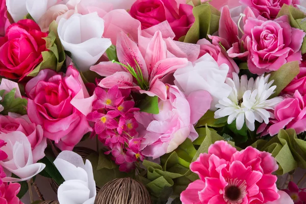 美丽的塑料花花束 — 图库照片