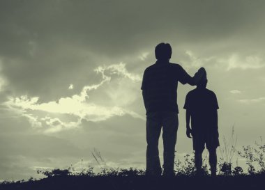 Baba ve oğul gelecek, siluet kavramı için arıyorsunuz