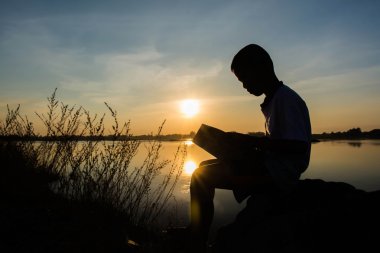 okuma, çocuk siluet kavramı