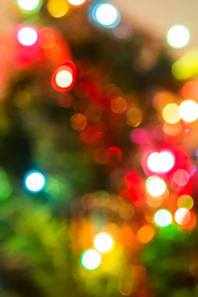 クリスマスライトの背景を強調 — ストック写真